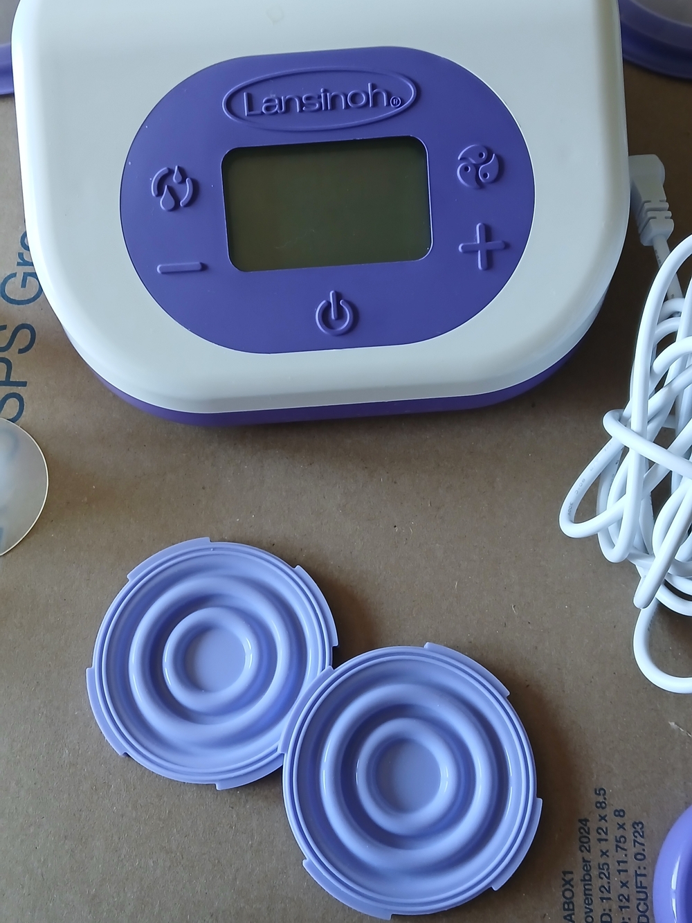 Lansinoh Rechargeable Breast Pump Unit with Accessories
